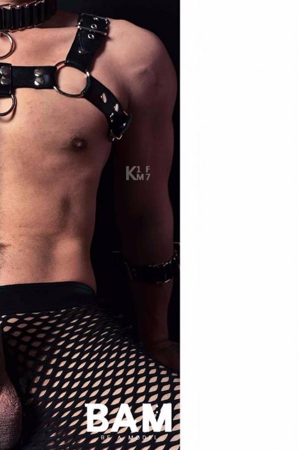 BE-A-MODEL-1-創刊號-X-ISSUE-面具男的情慾世界